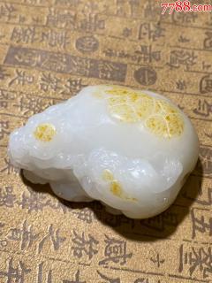 和田玉貔貅摆件