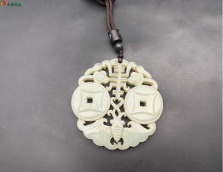 和田玉【福在眼前】挂件一个