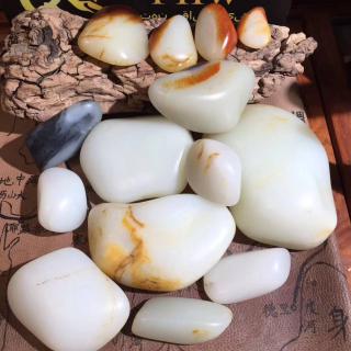什么样的和田玉才能称的上是羊脂玉?不是所有白玉都叫羊脂玉!