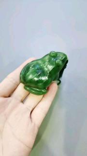 和田玉碧玉青蛙手把件