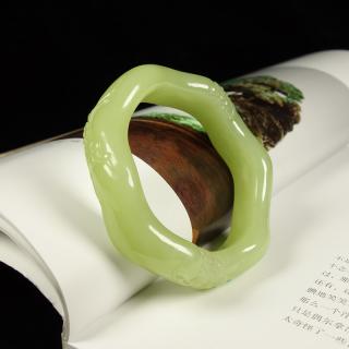 美润·和田玉黄口料雕花手镯54.5mm