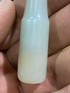清代和田玉烟嘴一个